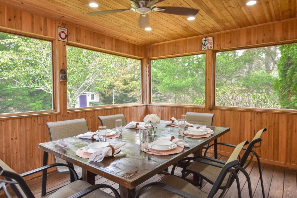 Screened In Porch And Fantastic Game Room Wellfleet Exterior photo