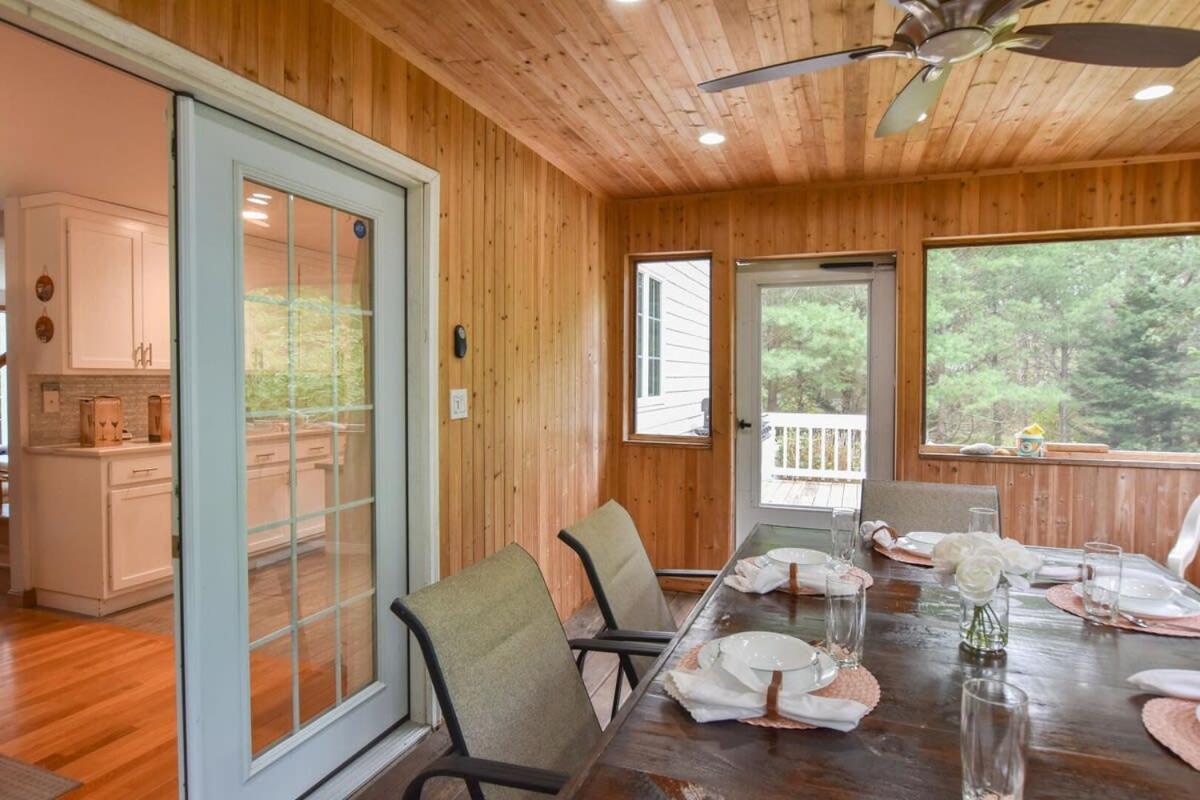 Screened In Porch And Fantastic Game Room Wellfleet Exterior photo