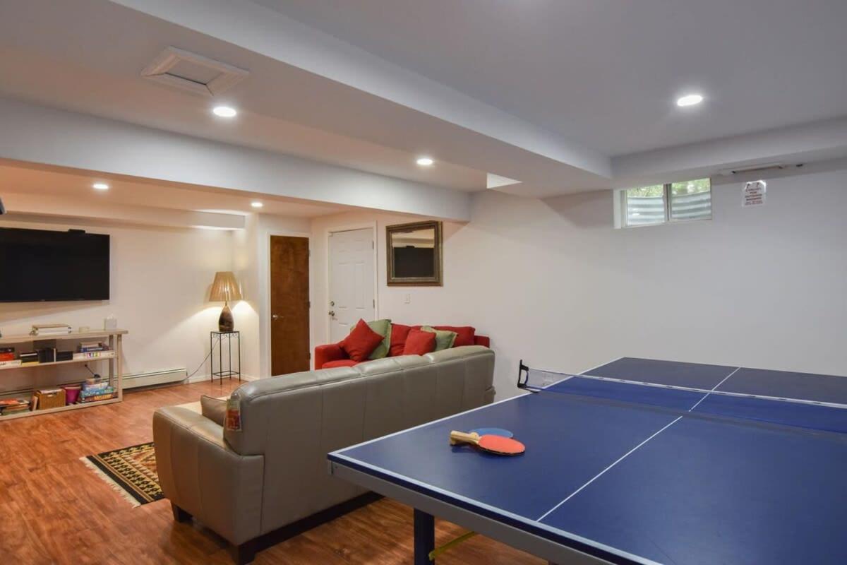 Screened In Porch And Fantastic Game Room Wellfleet Exterior photo