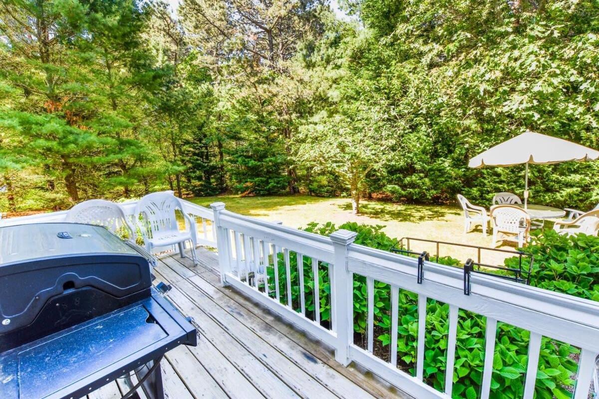 Screened In Porch And Fantastic Game Room Wellfleet Exterior photo
