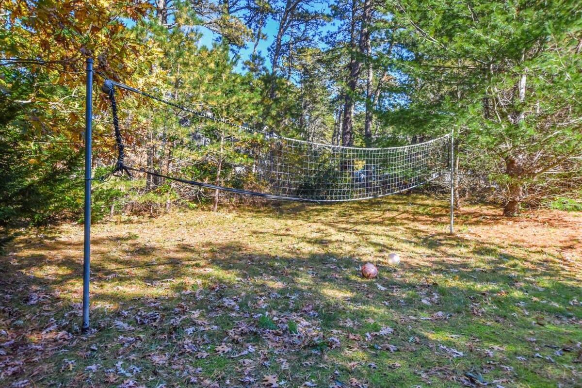 Screened In Porch And Fantastic Game Room Wellfleet Exterior photo